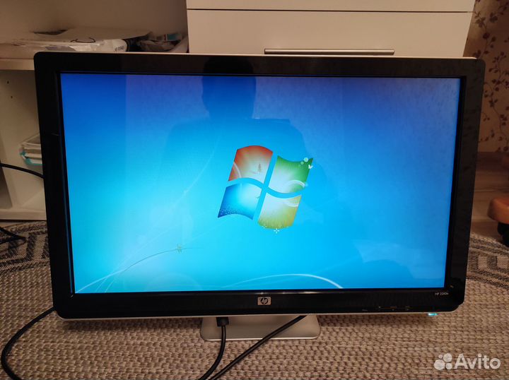 Монитор HP 2310 ti