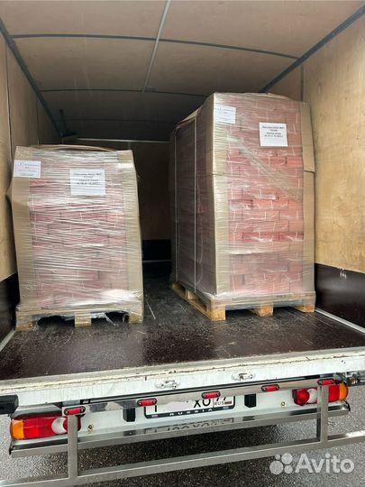 Водитель с личным грузовым авто