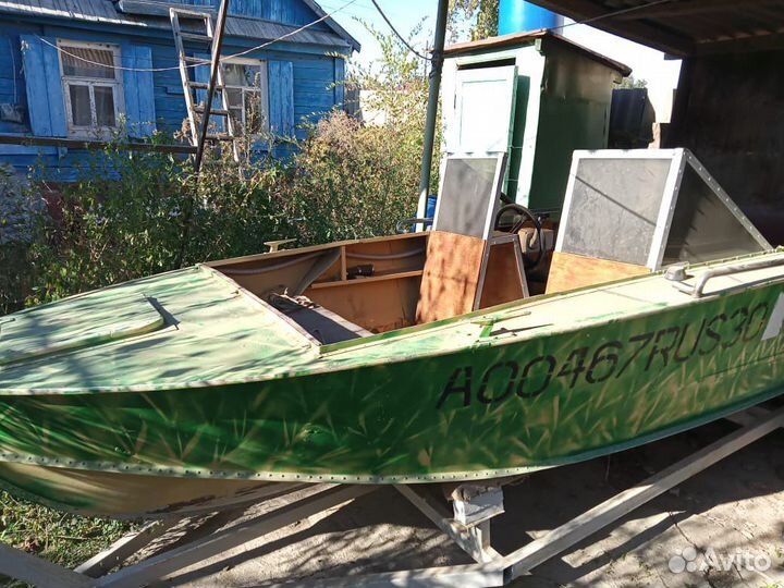 Моторная лодка