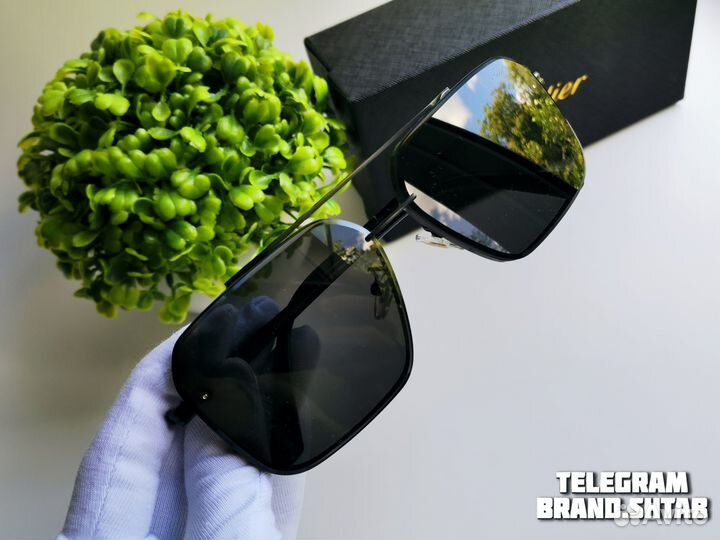 Солнцезащитные очки Cartier