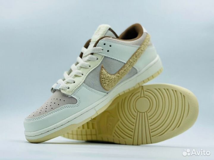 Nike dunk бело-беж разм. 41