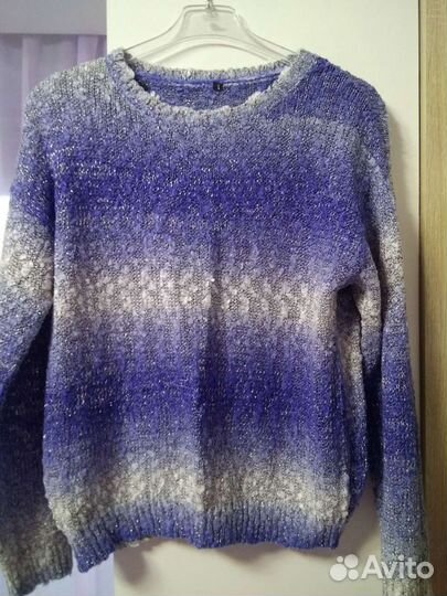 Свитера 42-44,два 300,отправлю