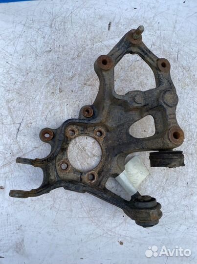 Mazda 6 GH задний левый кулак