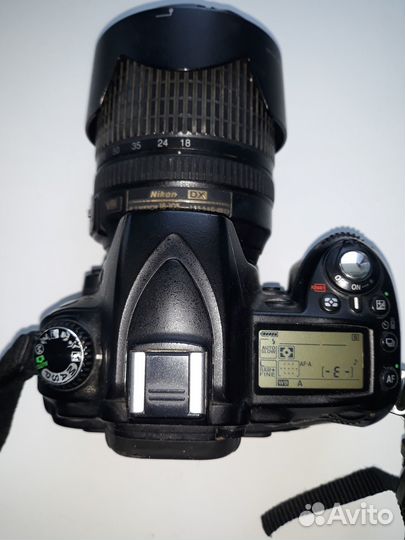 Цифровая зеркальная фотокамера Nikon D90
