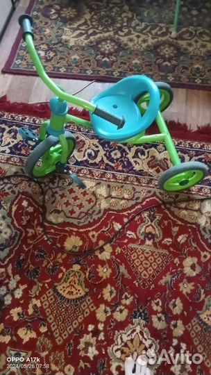 Детский трехколесный велосипед бу