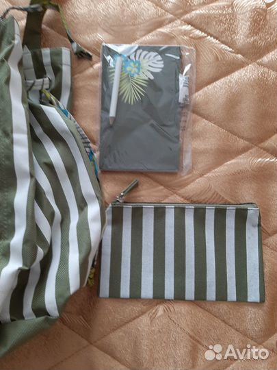 Продается летняя сумка