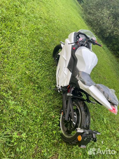 Электромотоцикл ducati panigale