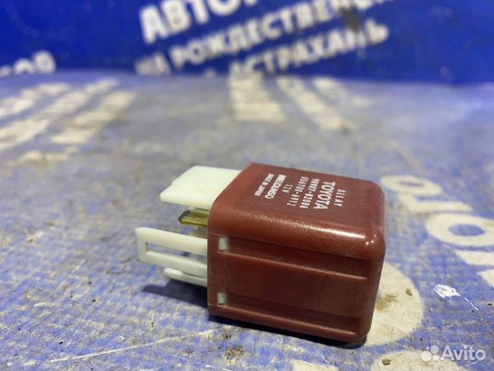 Реле Lexus Gs300 седан 1996