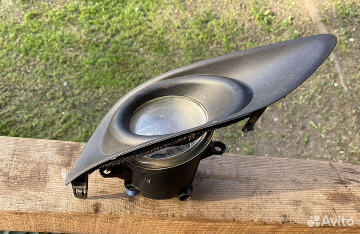 Фара противотуманная Toyota