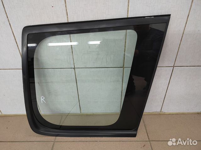 Стекло кузовное глухое правое X-Trail T30
