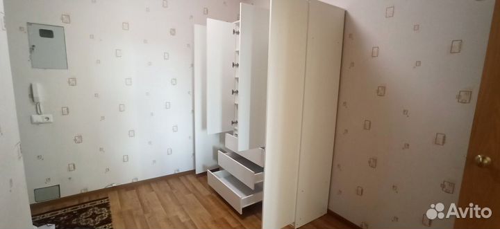 Шкаф распашной