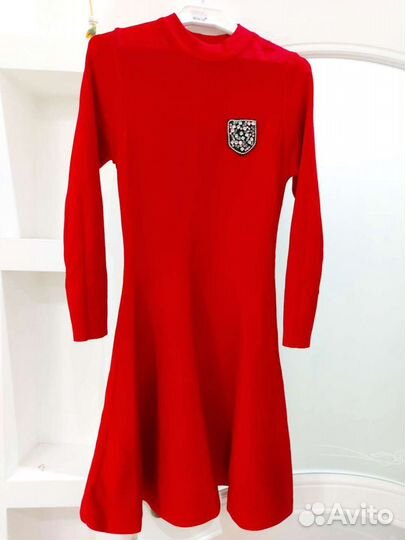 Платье вязаное