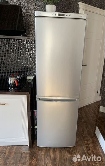 Холодильник Samsung двухкамерный бу