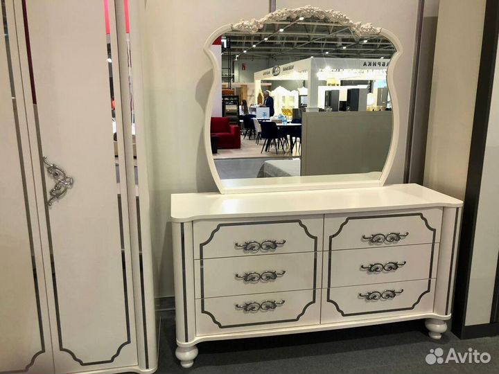 Спальные Гарнитуры