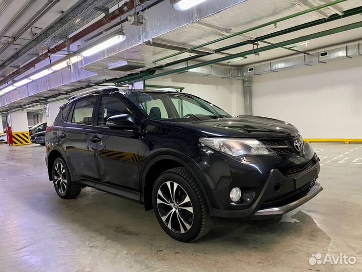 Toyota RAV4 2.0 CVT, 2015, битый, 136 372 км
