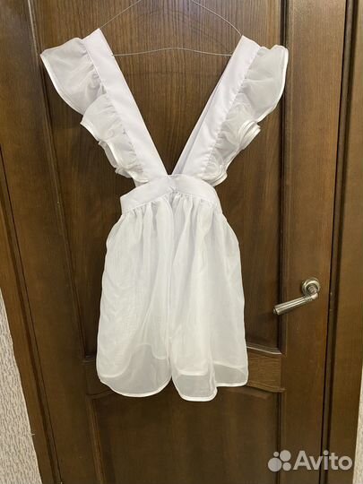 Белый школьный фартук