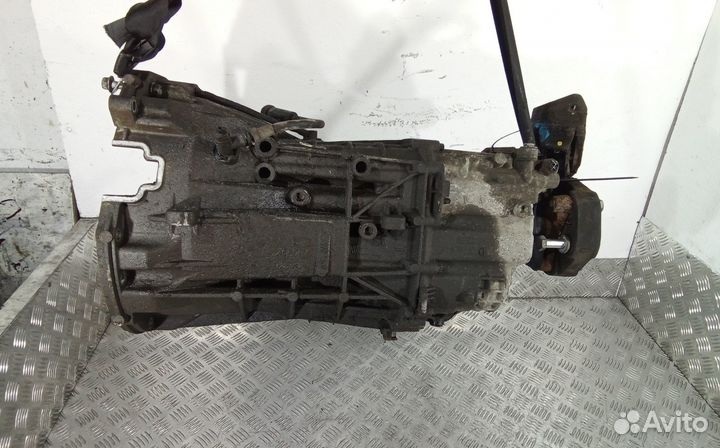 МКПП (механическая коробка переключения передач) F