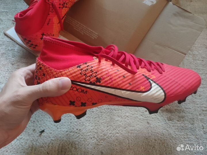 Футбольные бутсы nike mercurial