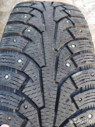 Nokian Tyres Hakkapeliitta 5 SUV 225/60 R18 104T