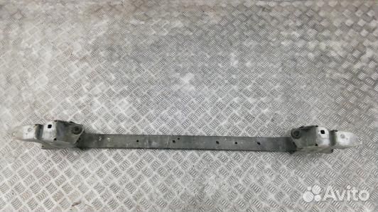 Усилитель бампера передний (кронштейн) renault lag