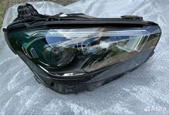 Фара Мерседес Е класс 213