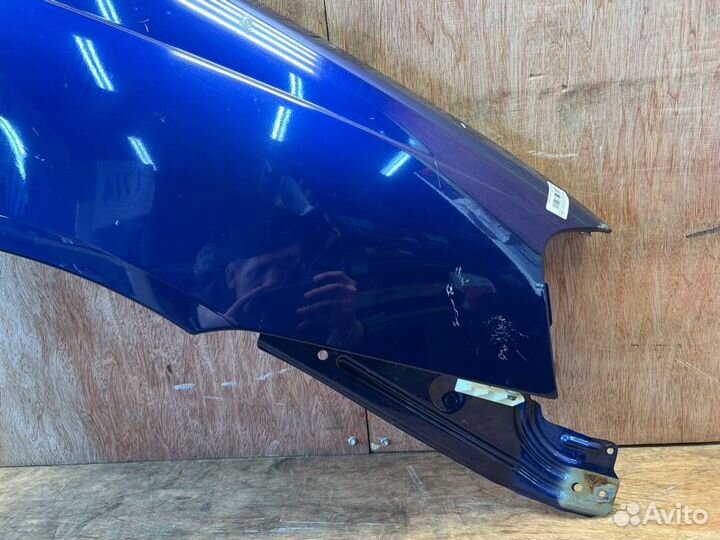 Крыло переднее правое Nissan Liberty RM12 QR20DE