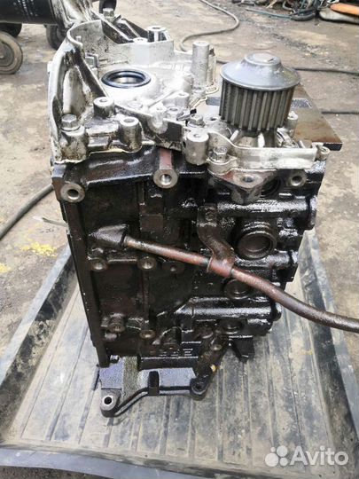 Блок двигателя Mitsubishi Carisma (DA) 1998