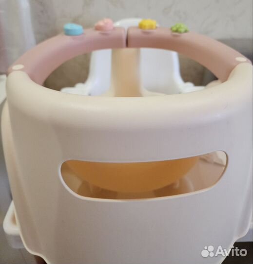 Стульчик для купания в ванной