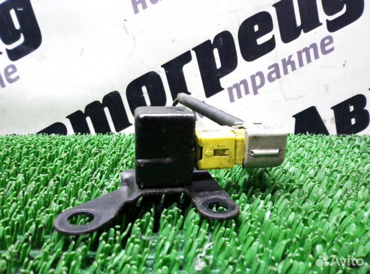 Датчик airbag передний правый Toyota Corona Premio