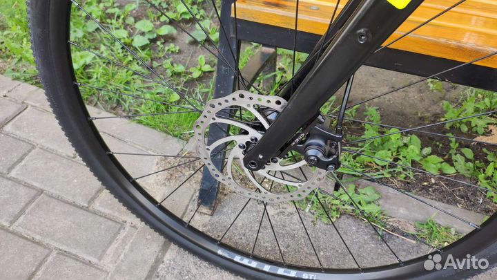 Велосипед грэвэл GT Grade Elite