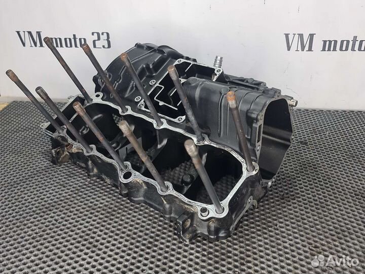 Верхняя часть картера yamaha fz1