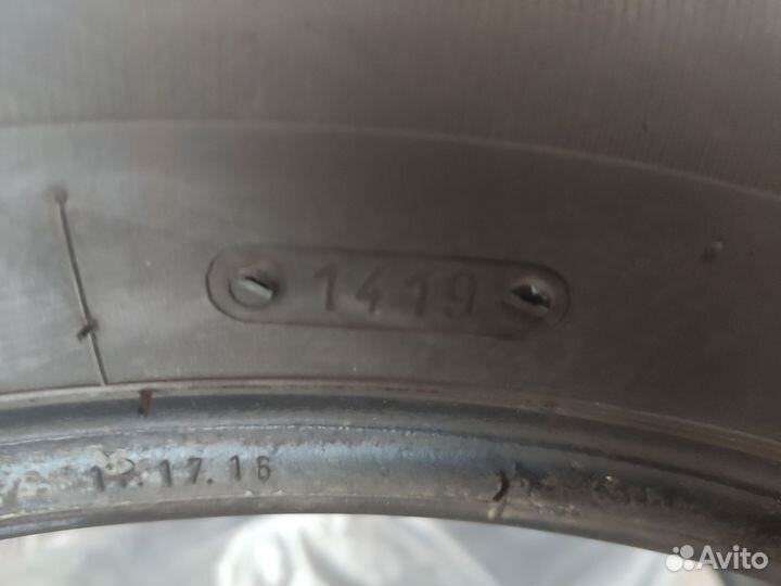 Tigar Ice 215/60 R17