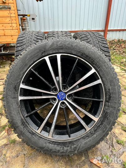 Bridgestone Ice Cruiser 7000 235/55 R18 98H