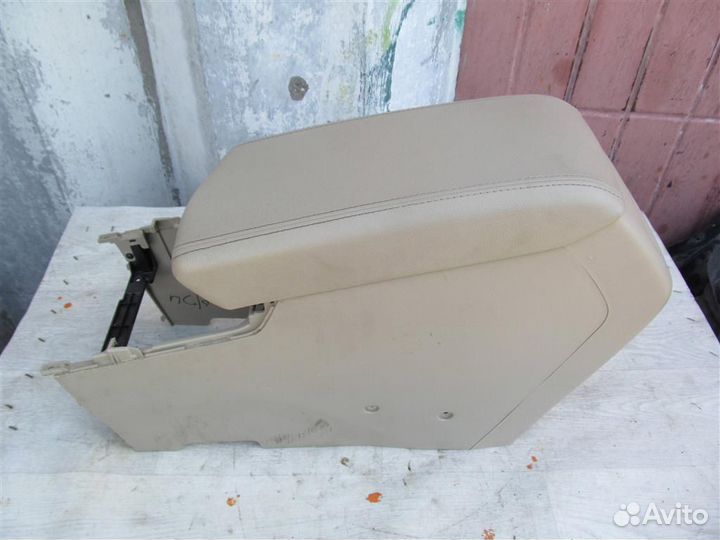 Подлокотник Hyundai Sonata VII 7 LF 2015 - 2019