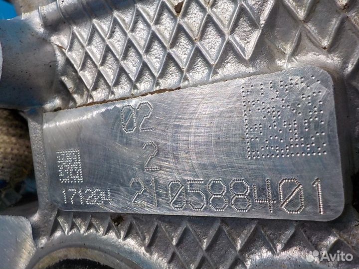 Головка блока цилиндров (гбц) правая mitsubishi Ou