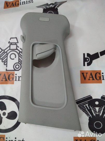 Обшивка салона левая Vw Passat B7 1.4 CAX 2014