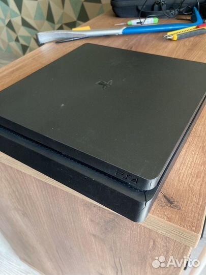 PlayStation 4 Slim 500GB