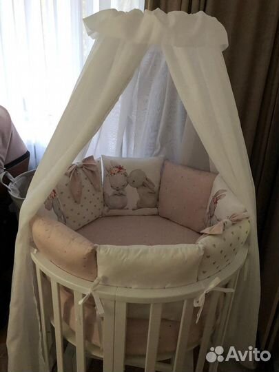 Комплект в круглую кроватку