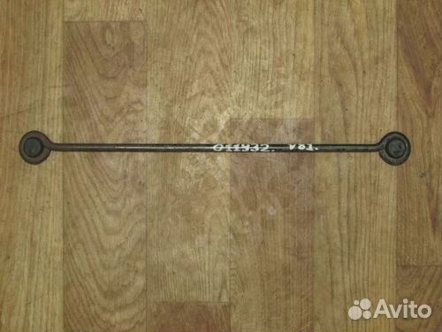 Тяга крана уровня пола переднего моста нерегулируе