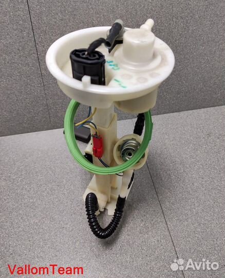 Лот X82 Датчик уровня топлива BMW X5 E70