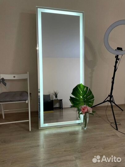 Зеркало (с подсветкой) напольное