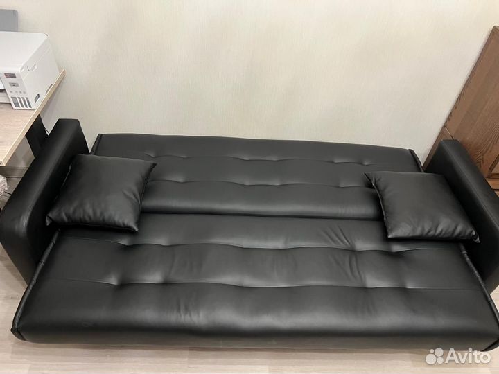 Кожаный диван бу