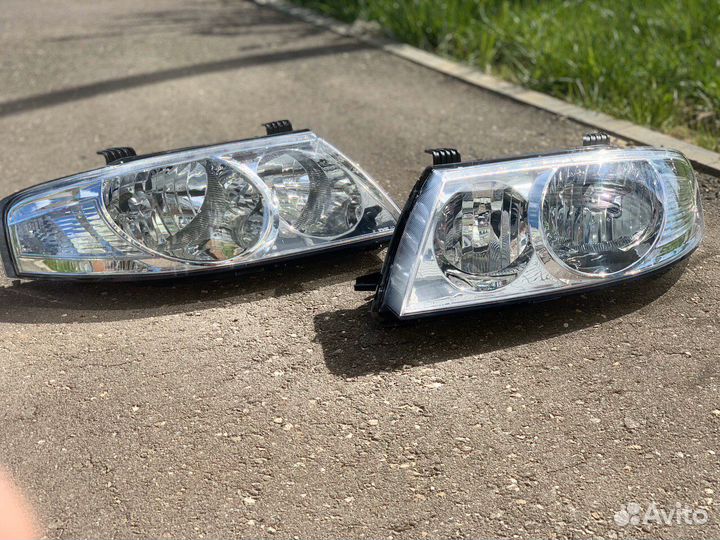 Фара (комплект) Nissan Almera Classic В10