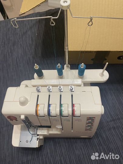 Оверлок Merrylok