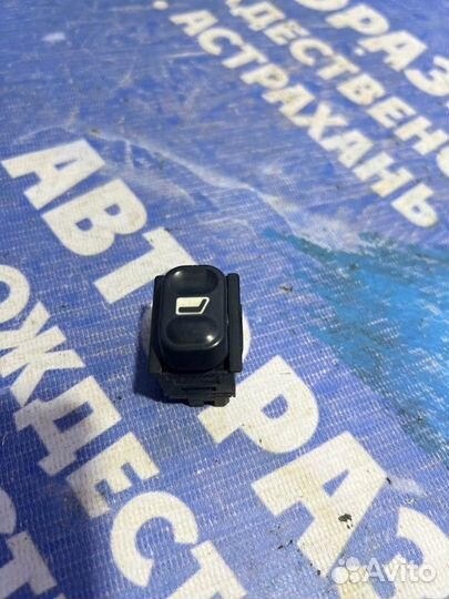 Кнопка стеклоподъемника Citroen Xsara лифтбэк 1998