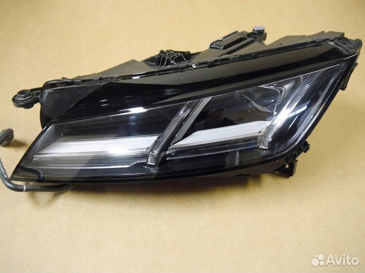 SD audi tt s фара передняя matrix