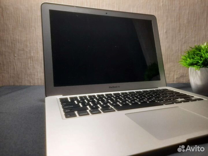 Apple MacBook Air 13 / 2013