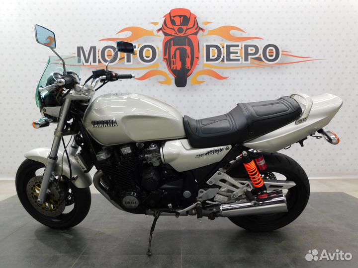 Yamaha XJR1200 042535