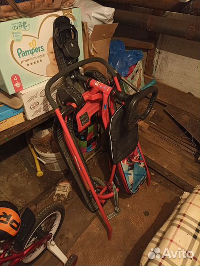 Детский снегокат с ручкой и колесами