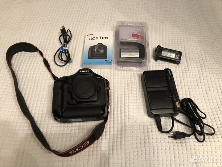 Зеркальный фотоаппарат Canon 1D X хороший комплект